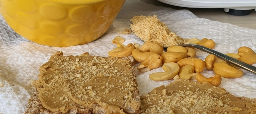 Queso parmesano Vegano con Thermomix