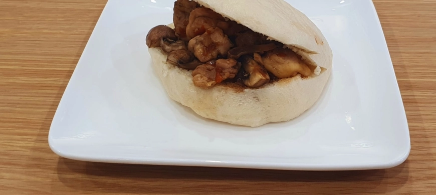 BAO BUNS CON POLLO TERIYAKI