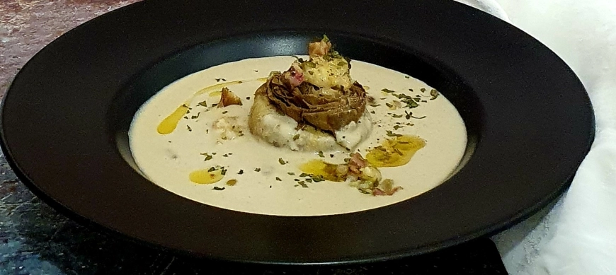 Alcachofa en su crema con gambas y jamón