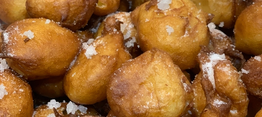 BUÑUELOS DE VIENTO CON CREMA
