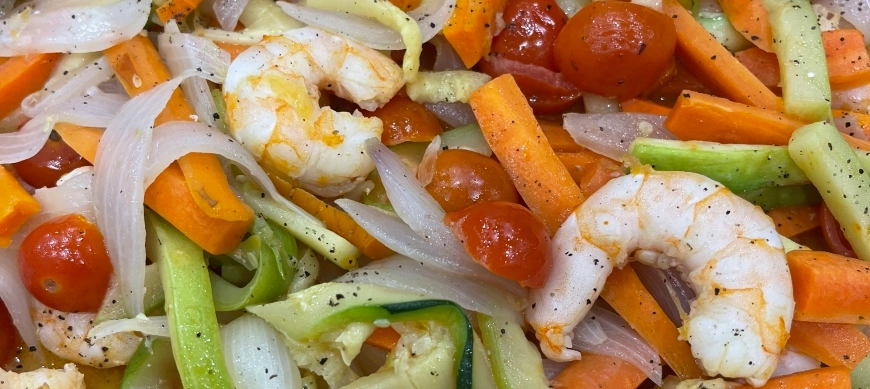 ENSALADA TEMPLADA DE LANGOSTINOS Y VERDURAS