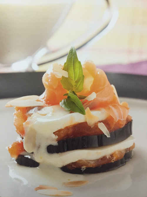 MILHOJAS DE BERENJENAS CON SALSA DE YOGUR Y MOSTAZA