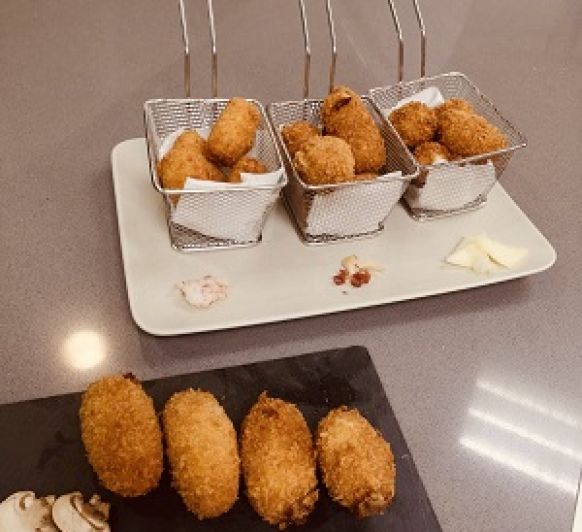 CROQUETAS DE BOLETUS Y PARMESANO