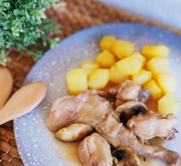 CONEJO AL AJILLO CON PATATAS Y CHAMPIÑONES AL VAPOR CON Thermomix®